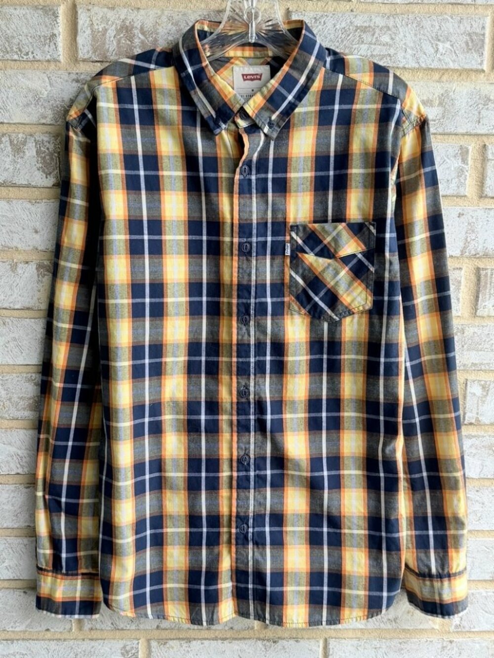 Levi's Long Sleeve Button Up Collared Multicolor Plaid Shirt Men's Size M